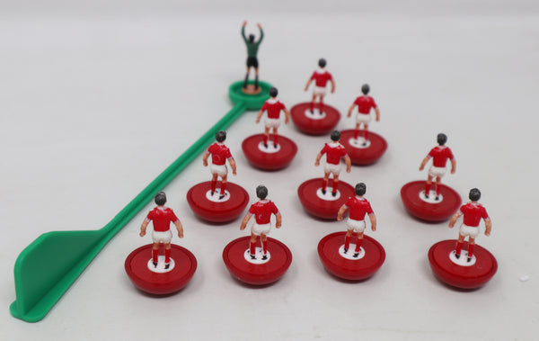 Vintage Subbuteo 63000 The Football Game Table Soccer Players Team Set Nottingham Forrest 685 Boxed Retro