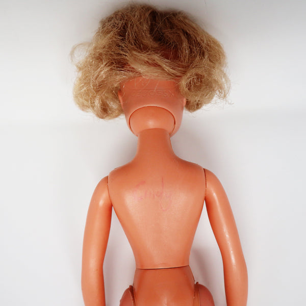 Vintage 1970s Pedigree Funtime? Sindy Doll 033055X + 1976 Funtime Outfit, Clutch Bag & Shoes Pretty Ash Blonde Hair Peach Lips